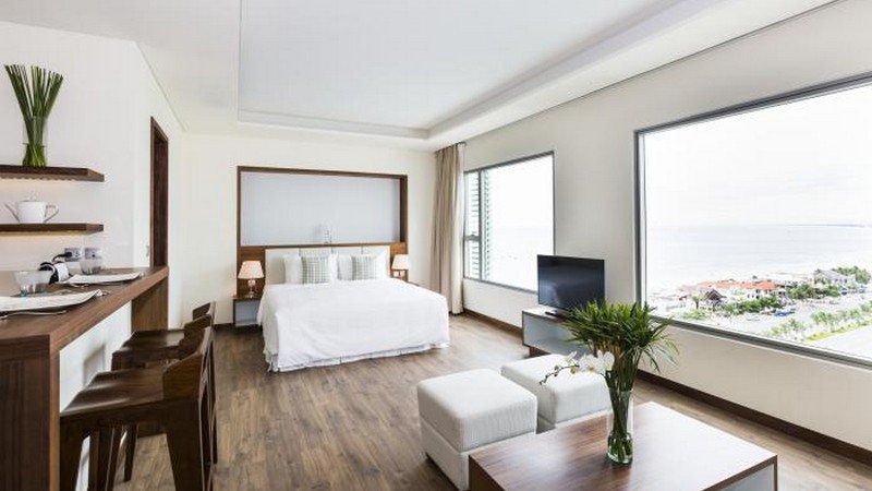 khach-san-a-la-carte-da-nang-beach-15-800x450