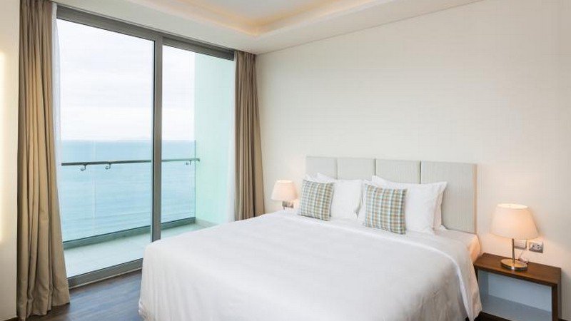 khach-san-a-la-carte-da-nang-beach-16-800x450 (1)